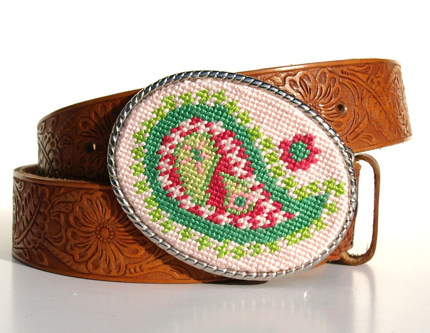 NEW   Needlepoint  Preppy Pink n Green Paisley Belt Buckle