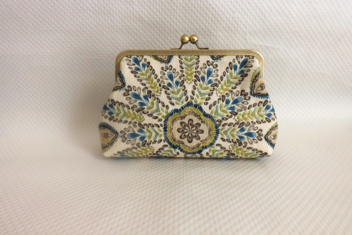 Bridesmaid Clutch / Bridesmaid Gift / Ivory Floral Purse - Sasha