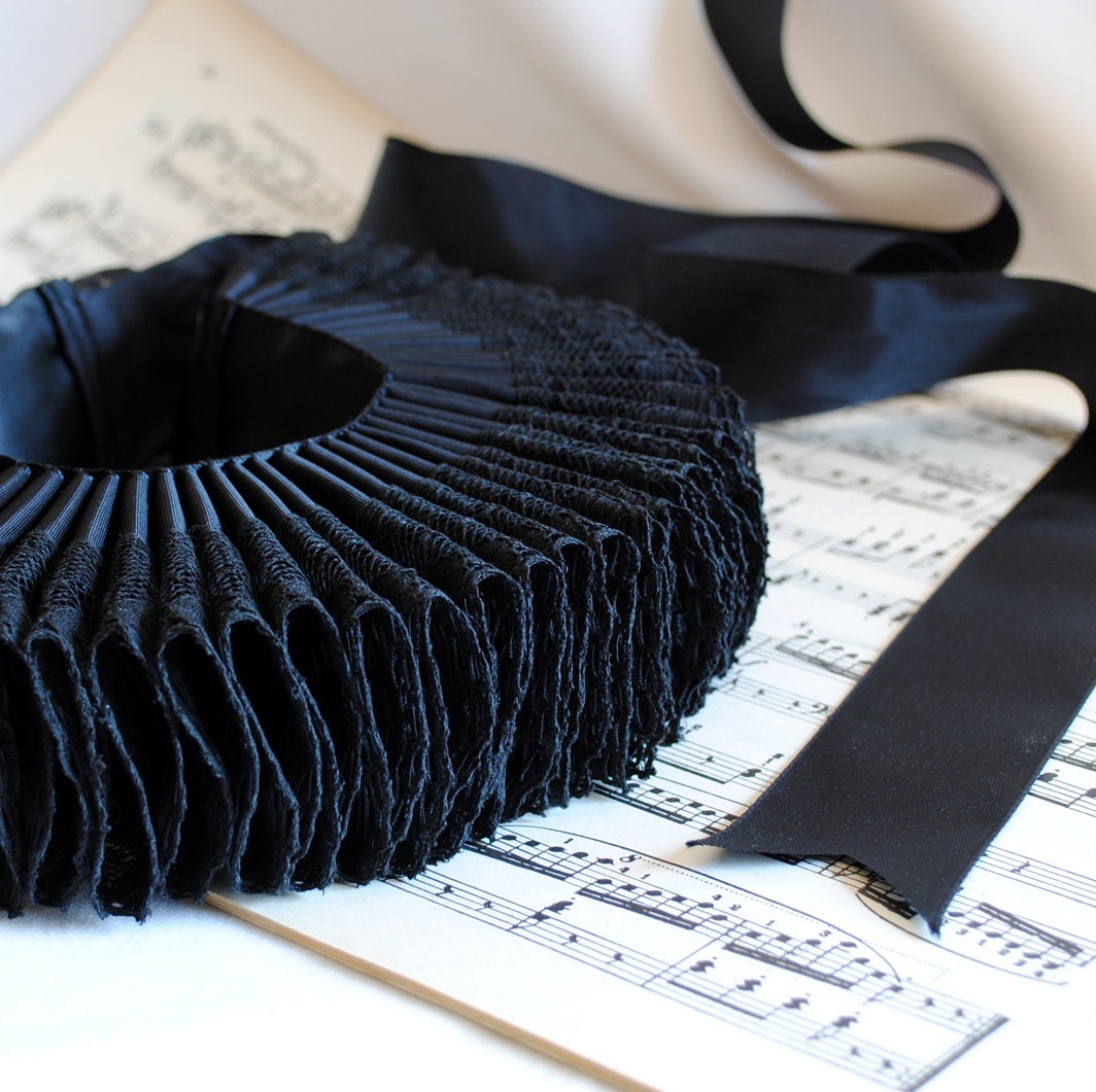 Black Lace and Taffeta Elizabethan Ruff Collar - Ready to Ship