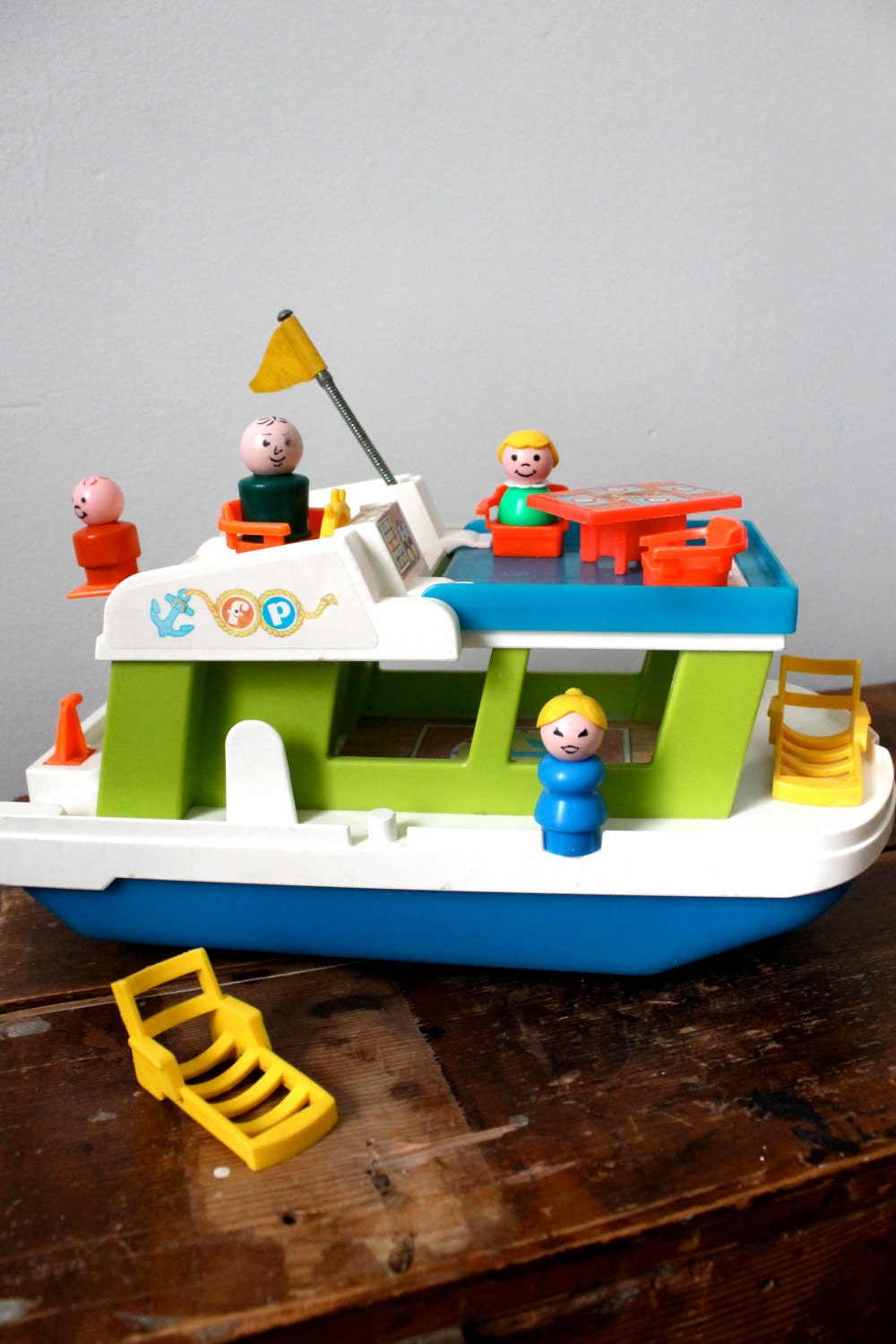 Vintage Fisher Price - Houseboat 985 Little People