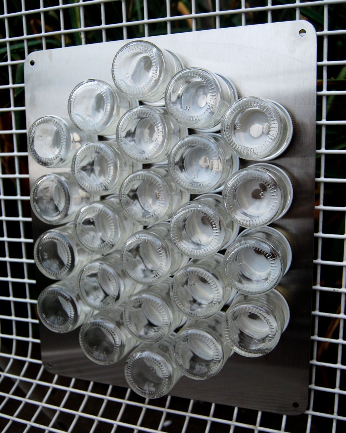 15% off FIY ROUND 24 WALL:  Fill It Yourself Spice Rack for Wall.  Includes Metal Wall Plate.  Free Shipping.