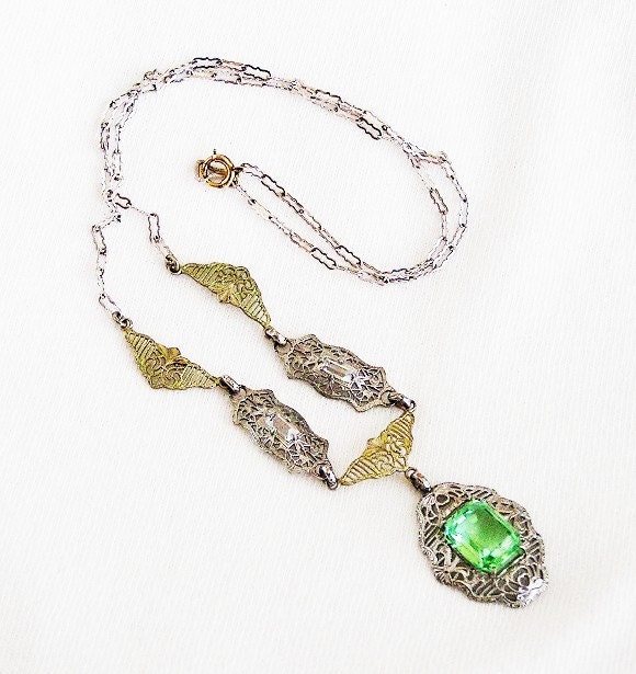 Edwardian Green Glass Filigree Pendant Necklace