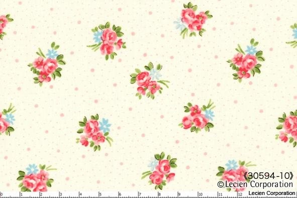OLD NEW 30'S, Japanese, Lecien, Small Bouquets and Dots in White/Cream, 1/2 Yard