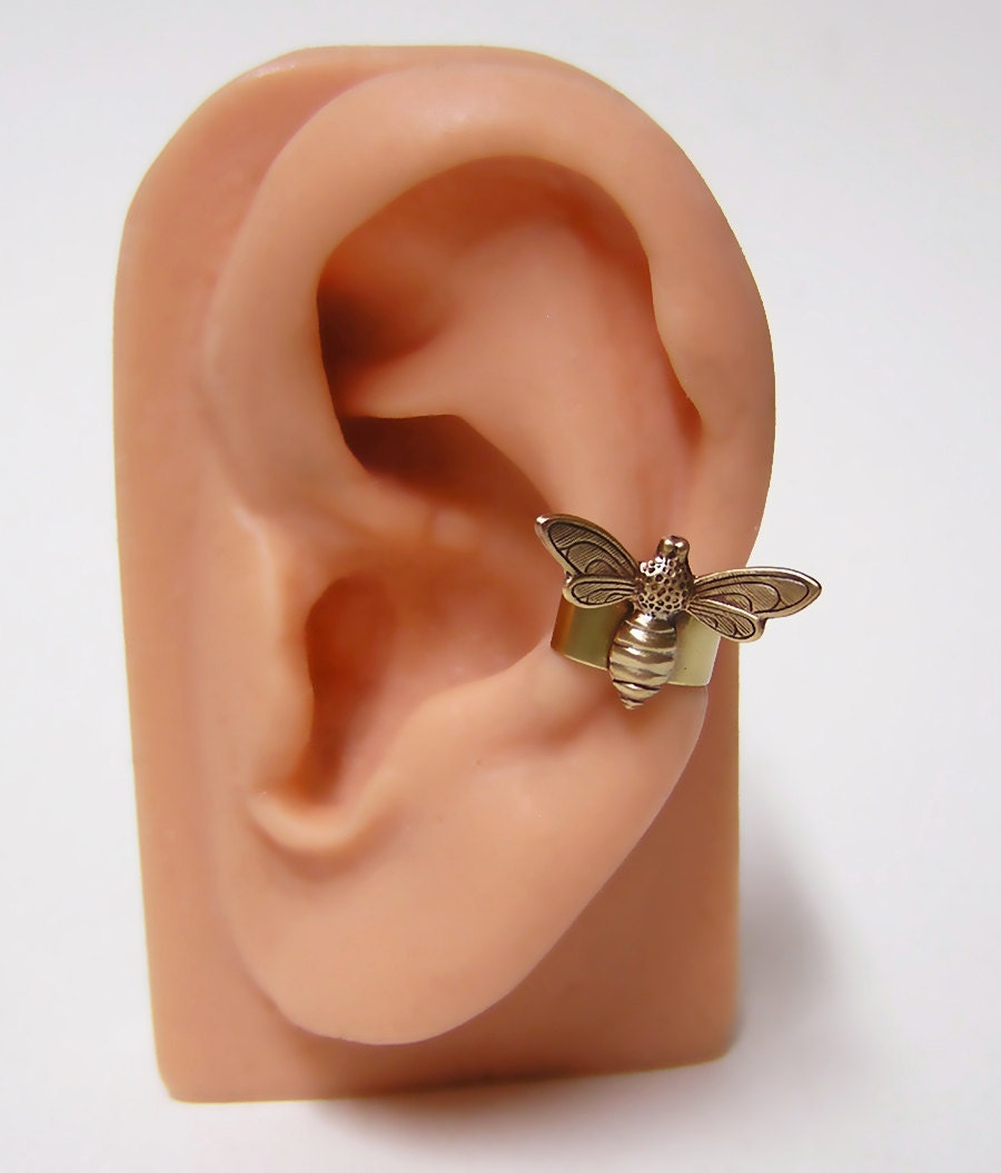tiny Bee Ear Cuff