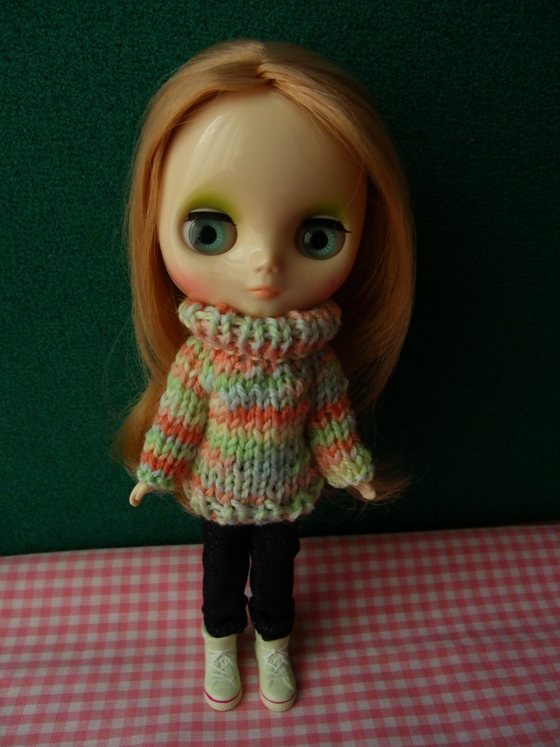 Middie sweater