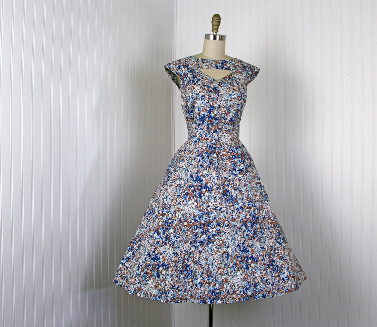 1950s Dress - Vintage 50s Dress - Blue Brown Roses Party Rhinestones Sundress XL - Some Enchanted Evening