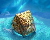 Vintage Heirloom 10K Black Hills Gold Mens Ring