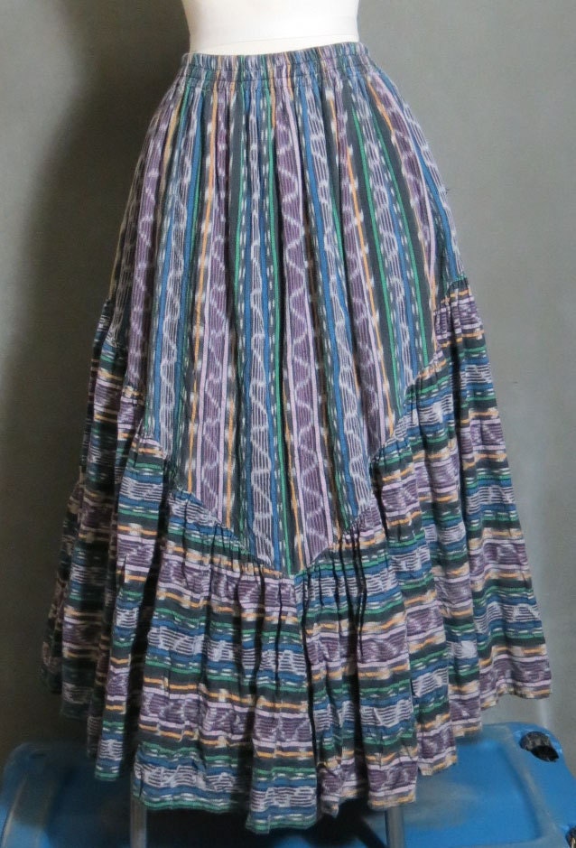 1980's Guatemalen Peasant Maxi Skirt Patterned Size Large Gypsy