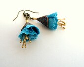 Turquoise and brass flower fiber  earrings