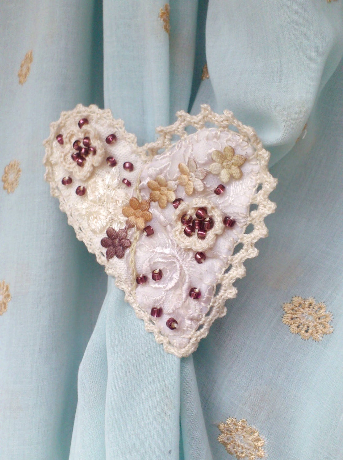 White Heart - OOAK very romantic fabric brooch heart shape crochet mixed media fibre jewelry spring summer white