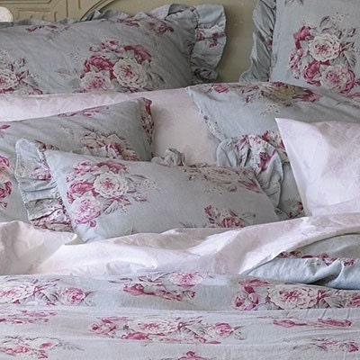 Rachel Ashwell Shabby Chic LINEN fabric  Manor floral "Vintage Barkloth look" by Yard blue w flowers