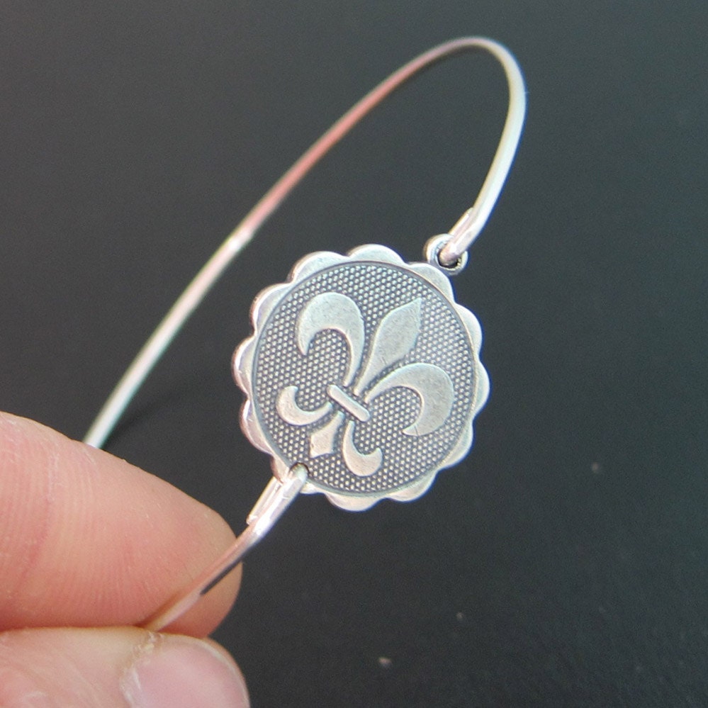 Fleur de Lis Coin Bangle, French Accessories, French Fashion Accessories, Silver Fleur de Lis Coin Bracelet, Fleur de Lis Coin Jewelry