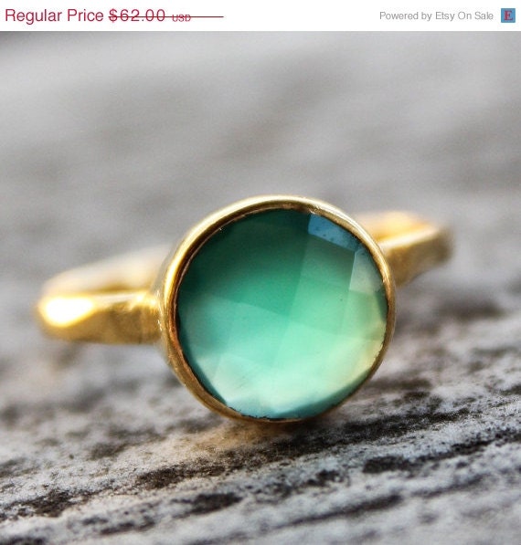 Memorial Day SALE Gold Emerald Green Onyx Gemstone Ring - Stackable Ring - May Birthstone Ring
