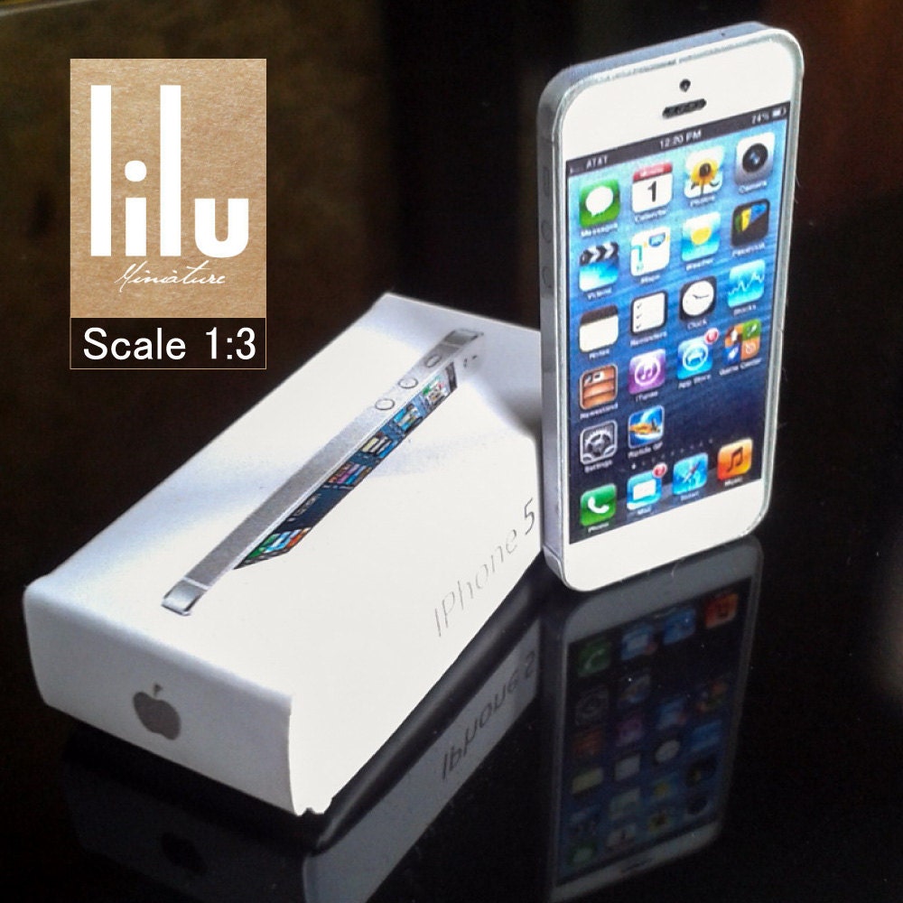 New White iphone 5 Miniature for 1/3 SD-size or similar Dolls.