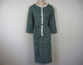 1960's mod green tunic dress.  geometric texture. plus size. 1X. new old stock.