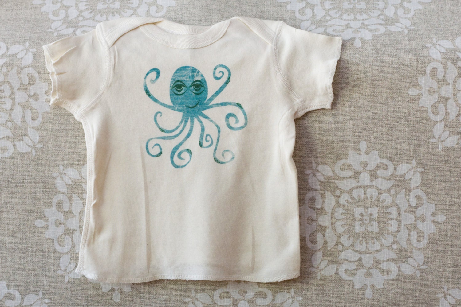 Octopus organic cotton lap tee fair trade newborn 6m, 12m, 18m natural ecofriendly ink direct to garment printing