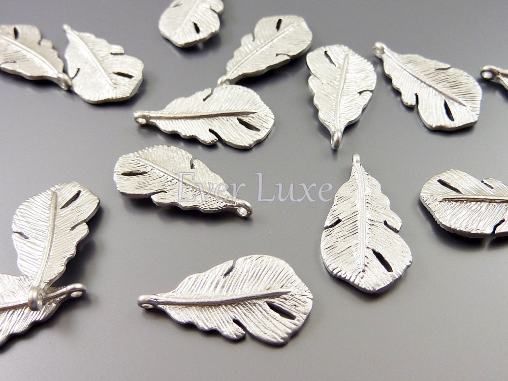 1535-MR (4 pcs) Matte rhodium plated small feather charms