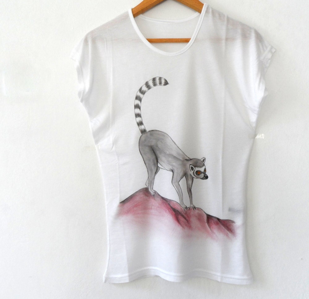 Lemur Tshirt, Hand painted unique womens top, tee, Short  Sleeve Top, Loose Fit  Summer Tee  Size  S