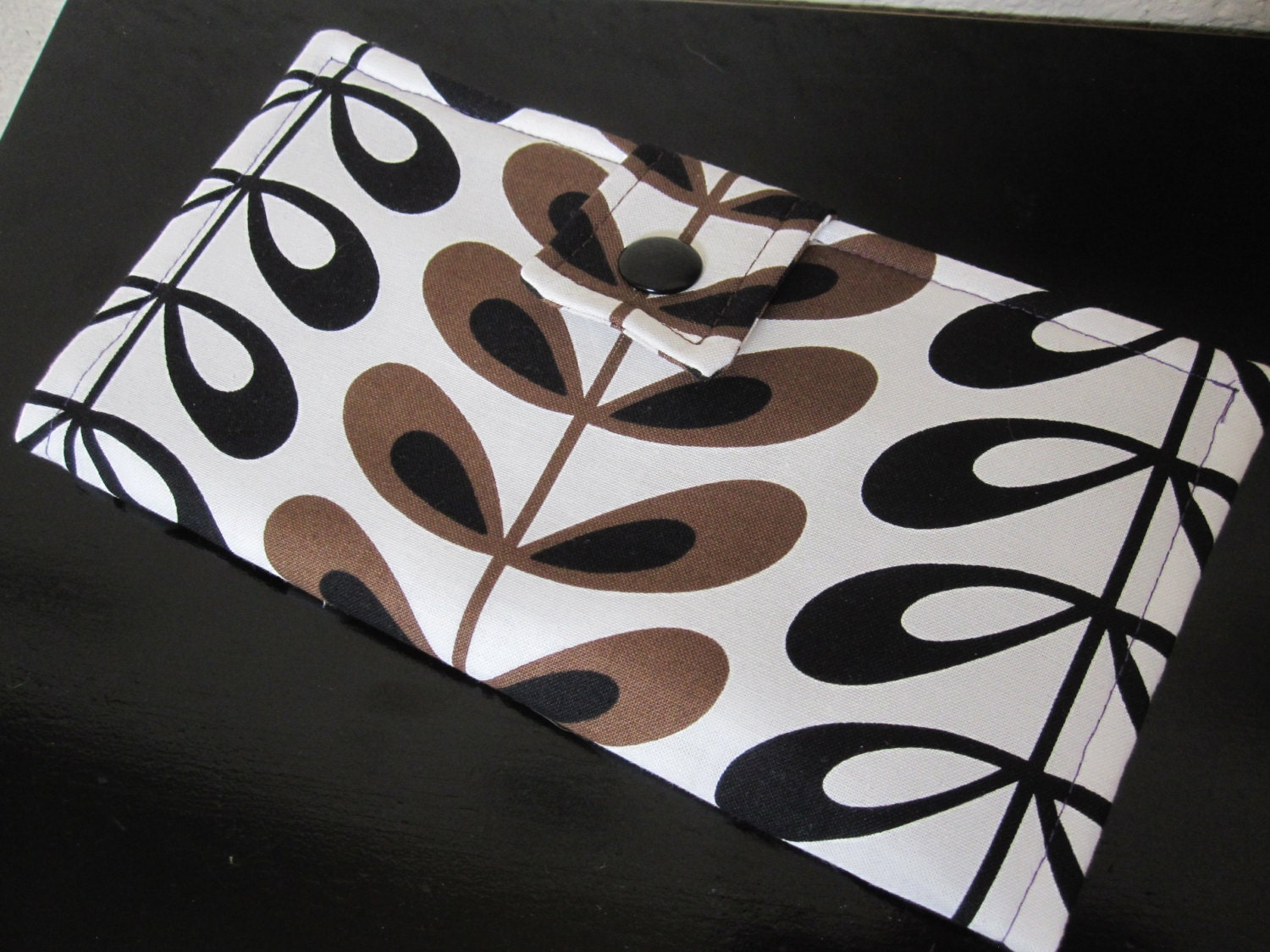 Kenyan Tea Leaves Long Bi-Fold Wallet