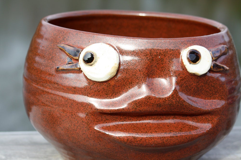 BIG Kiss Serving Bowl. Red.