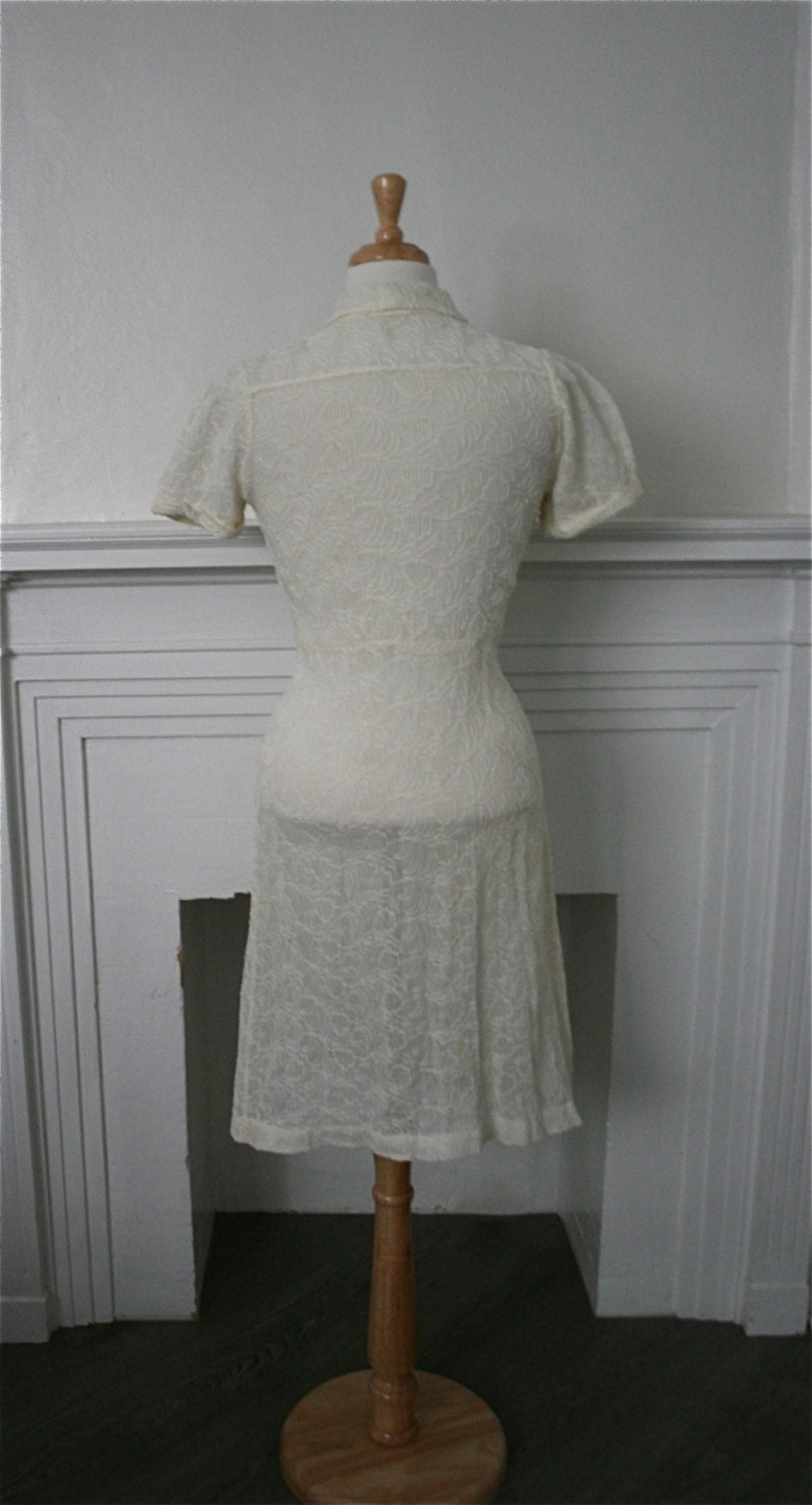 Vintage 1930s Ivory & Cherry Red Lacey Ruffle Front Dress