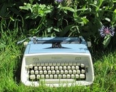 Vintage Royal Safari Blue and White Manual Typewriter c.1960's