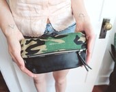 VIAJE CLUTCH - Camo