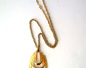 vintage gold trifari necklace pendant oversized big style retro modern fashion style accessory jewelry accessories womens ladies