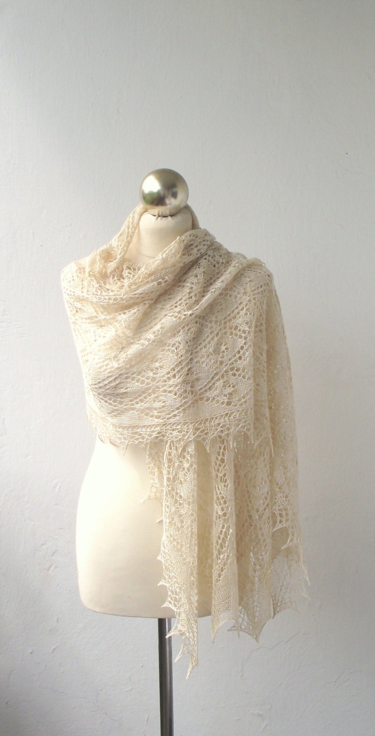 Creamy  hand knitted luxurious silk lace stole