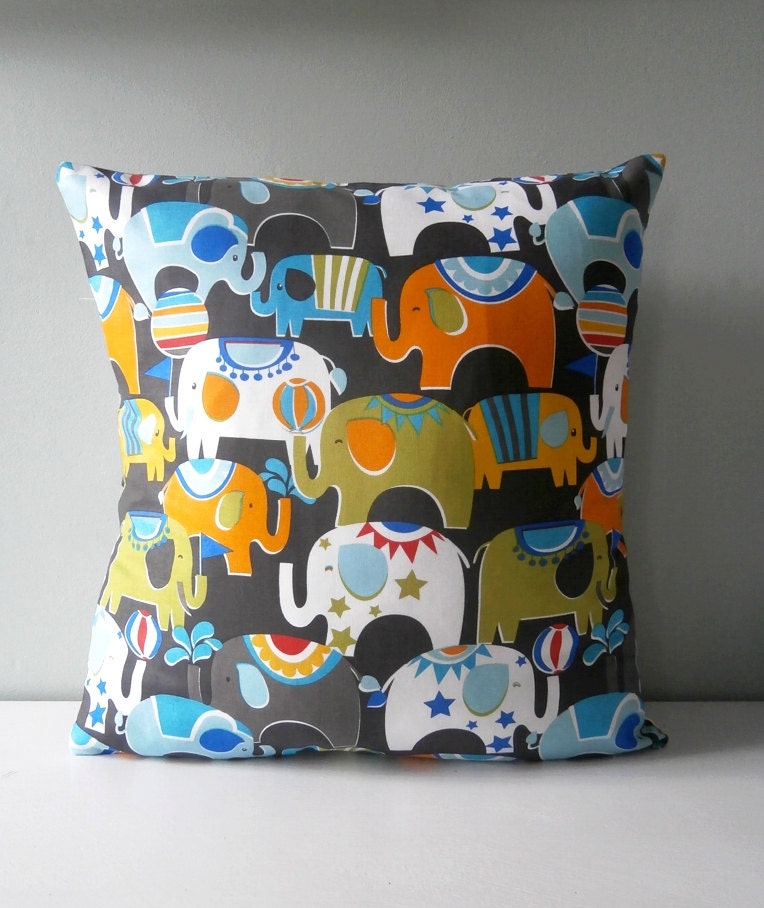 Circus Elephant Pillow / Cushion cover