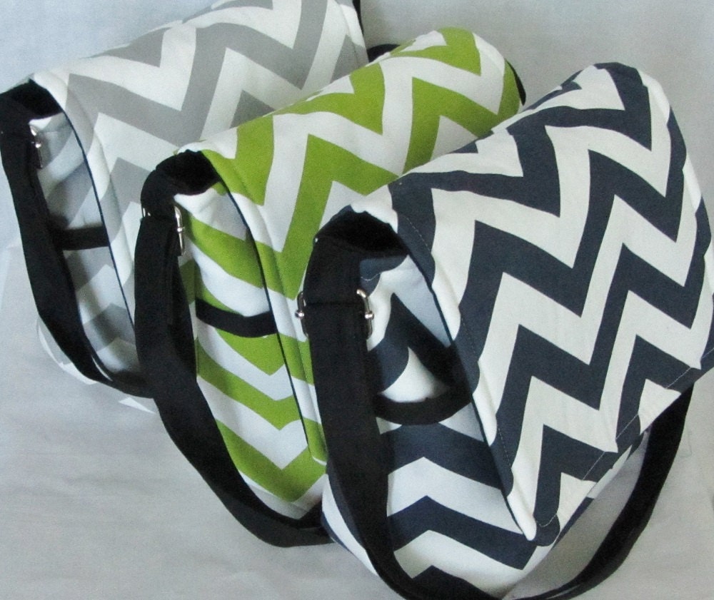 Chevron canvas purse, shoulder bag, hobo bag, cross body bag, messenger bag, medium size, bridesmaid gift