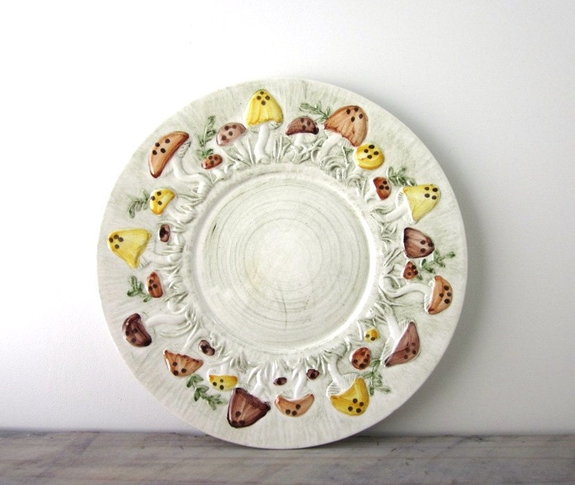 Merry Mushroom Platter Chop Plate