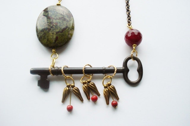 Skeleton Key Necklace, Vintage Key, Dragons Blood, Rustic, Moss Green, Deep Red, Bohemian Jewwlry, Bohemian Necklace, eclectic