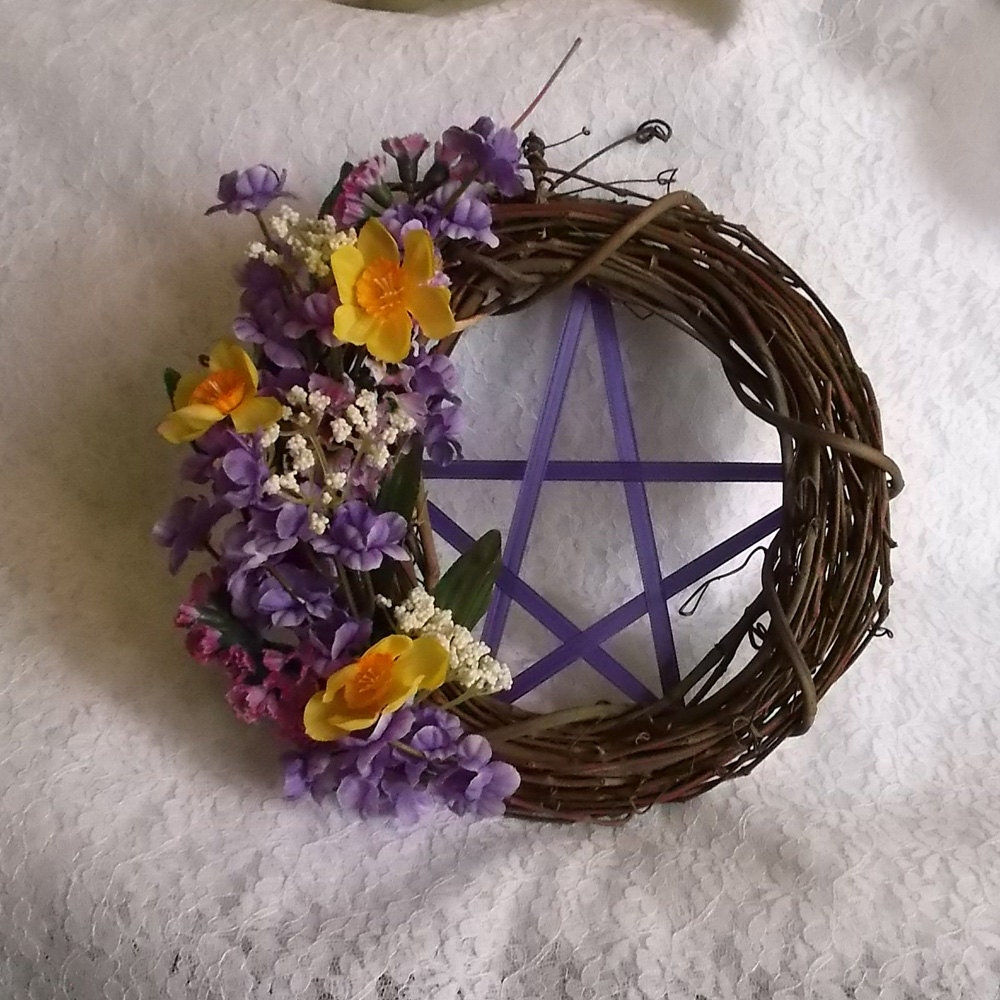 Wiccan Pentacle Wreath Spring Summer Wreath by TheShabbyWitch