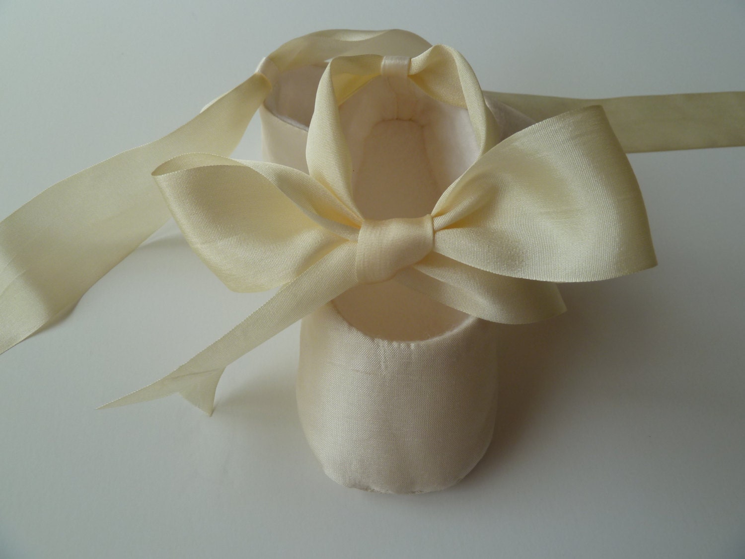 Christening Shoes . Ivory Silk Baby Girl Shoes . by JibJabbers