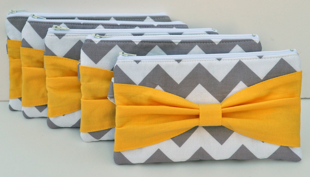 Bridesmaid Gift Set of 6 Chevron Bow Clutch Choose your colors Bridesmaids Gifts