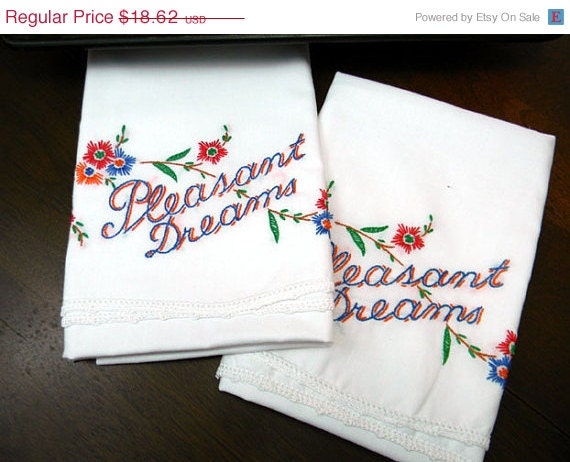 ON SALE Vintage Cotton Embroidered Pillow Cases Pair - White Cotton Pillowcases 9616