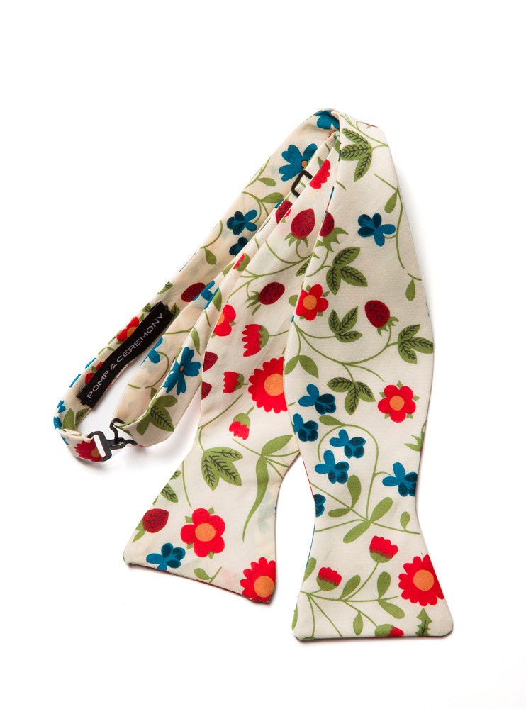 Pomp & Ceremony, Men's Bow tie, Liberty of London Mirabelle print