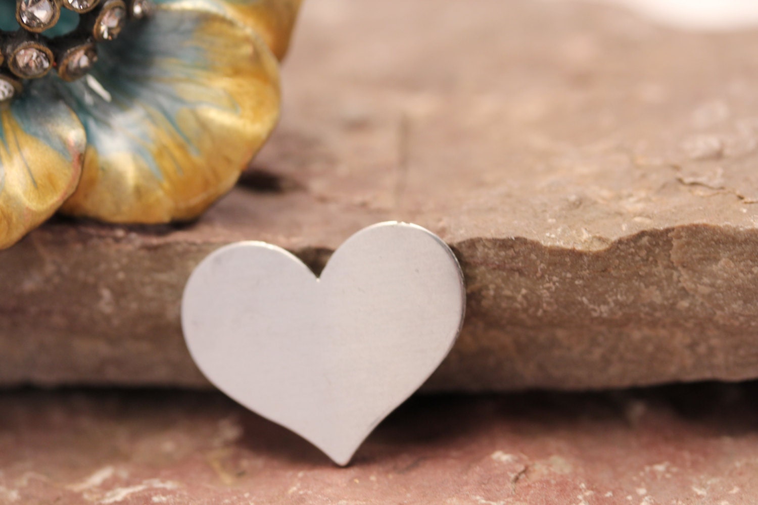 FAT HEART - ALUMINUM  18g metal jewelry stamping blanks - SiX pieces - 1 inch high 7/8 inch wide