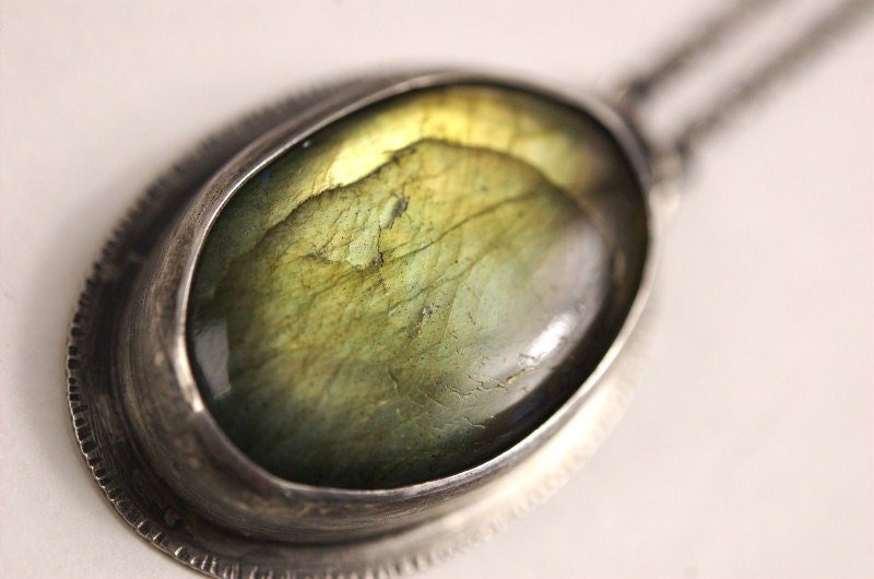 Northern Lights: Labradorite and Oxidized Sterling Silver Pendant Necklace - Fine Jewelry - Statement Piece