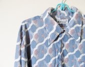 vintage 1970s shirt // groovy // geometric print // blue and orange // size large l // extra large xl