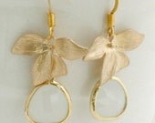White and Gold Earrings, Gold Earrings, Bridal Jewelry, Friends Birthday