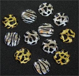 20 Safari multifaceted jewel rhinestones. Choose gold or silver,  leopard or zebra. Acrylic embellishment, 14 mm wide. Wholesale price
