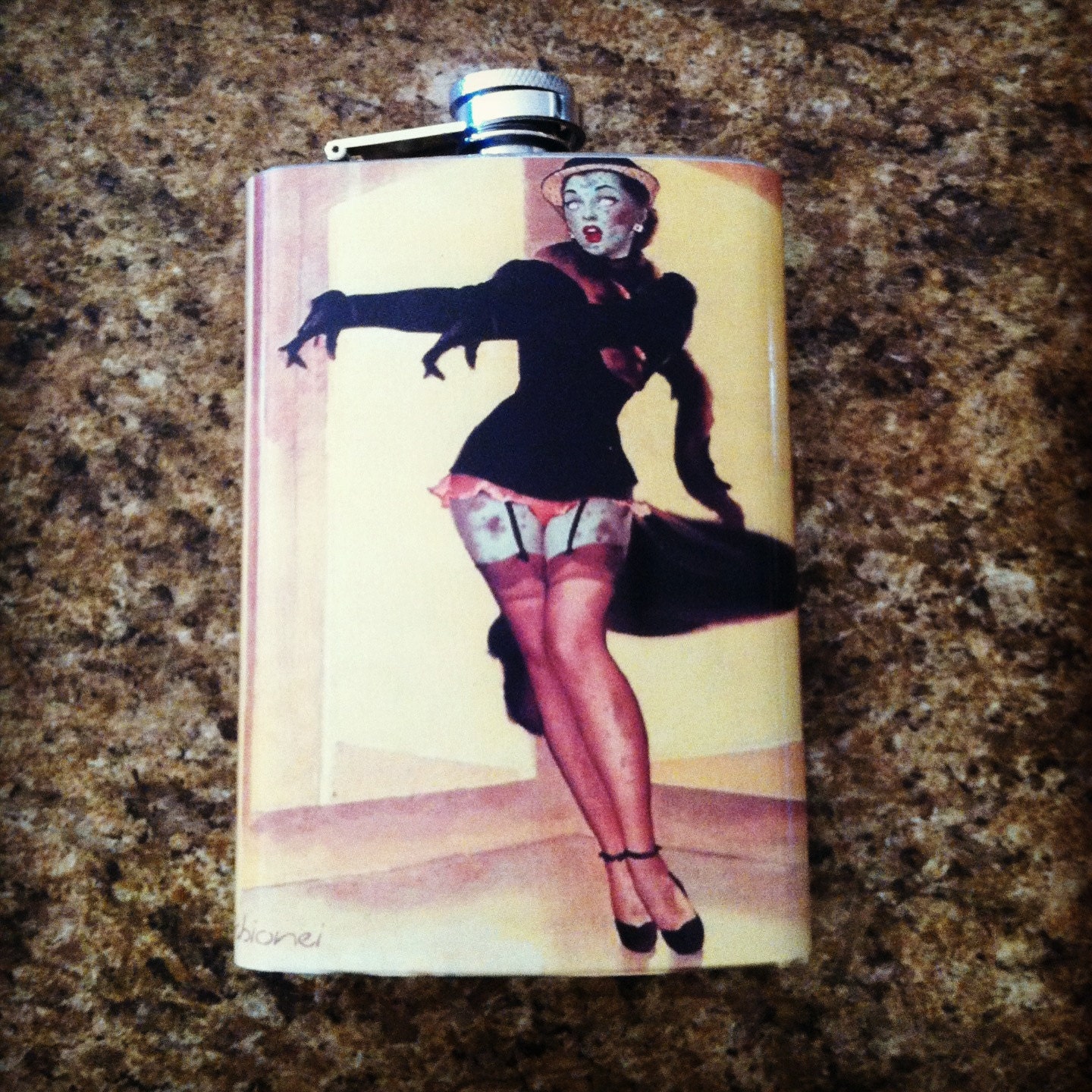 Pin up zombie girl 8 oz stainless steel flask