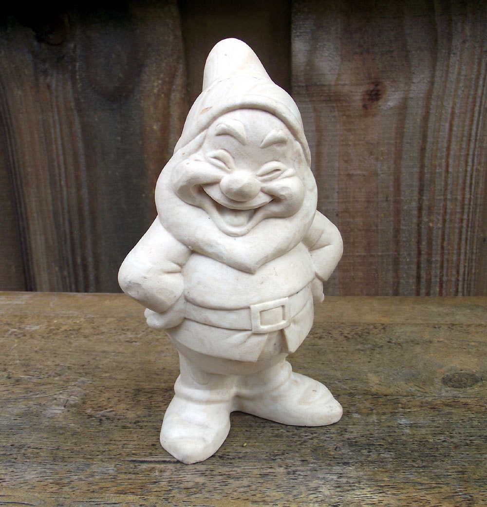 Disney Vintage Happy Figurine Made of Variegated Cameonyx 1970s