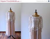 20% OFF SALE Vintage 1950s wedding dress. dusty pink lace sweetheart lace long gown
