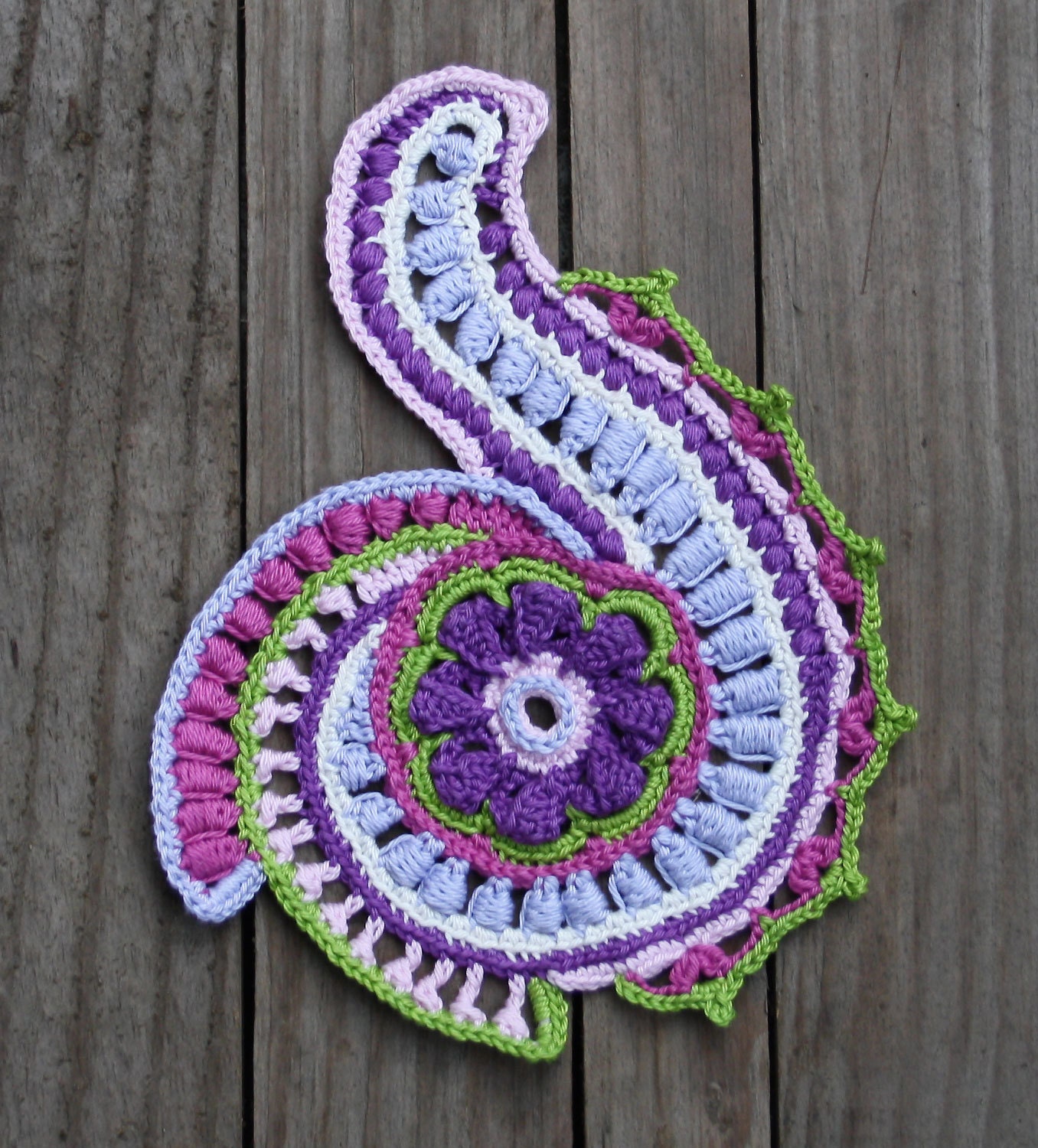 SWIRLY SPIRAL - crochet pattern, pdf