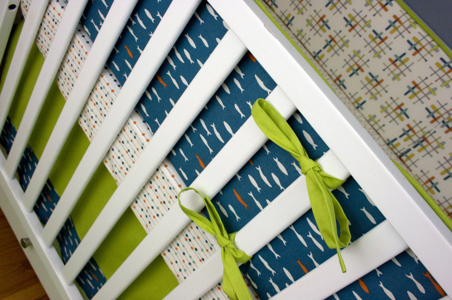Bumpers/ Sheet/ Skirt with Trim/ Changing Pad Cover (Modern Baby Bedding Crib Set)