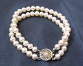 Double Strand Pearl Bracelet Vintage