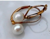 ON SALE Vintage Fine Pearl Pierced Earrings in 10 k Gold Wires